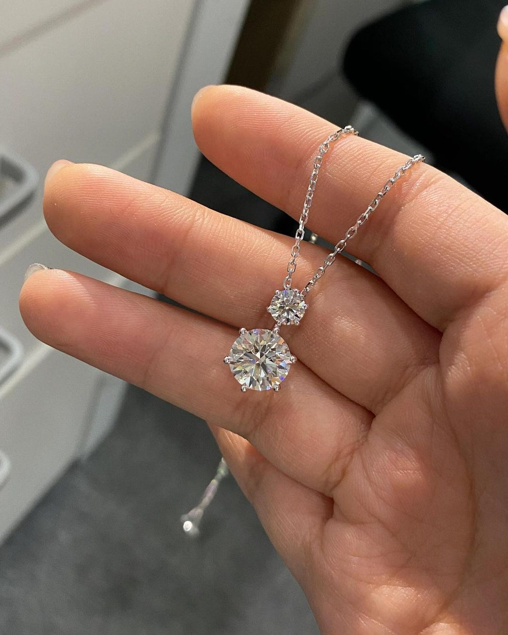 2.6ct Round Lab Grown Diamond IGI Certified Ethical Necklace 18K Gold