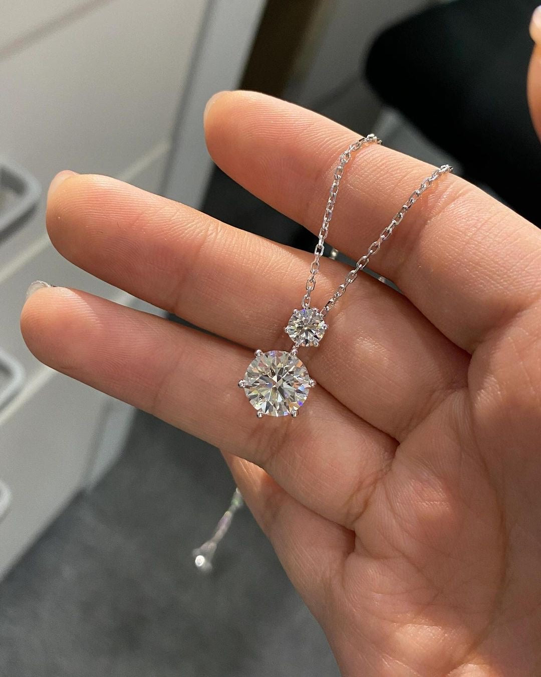 2.6ct Round Lab Grown Diamond IGI Certified Ethical Necklace 18K Gold