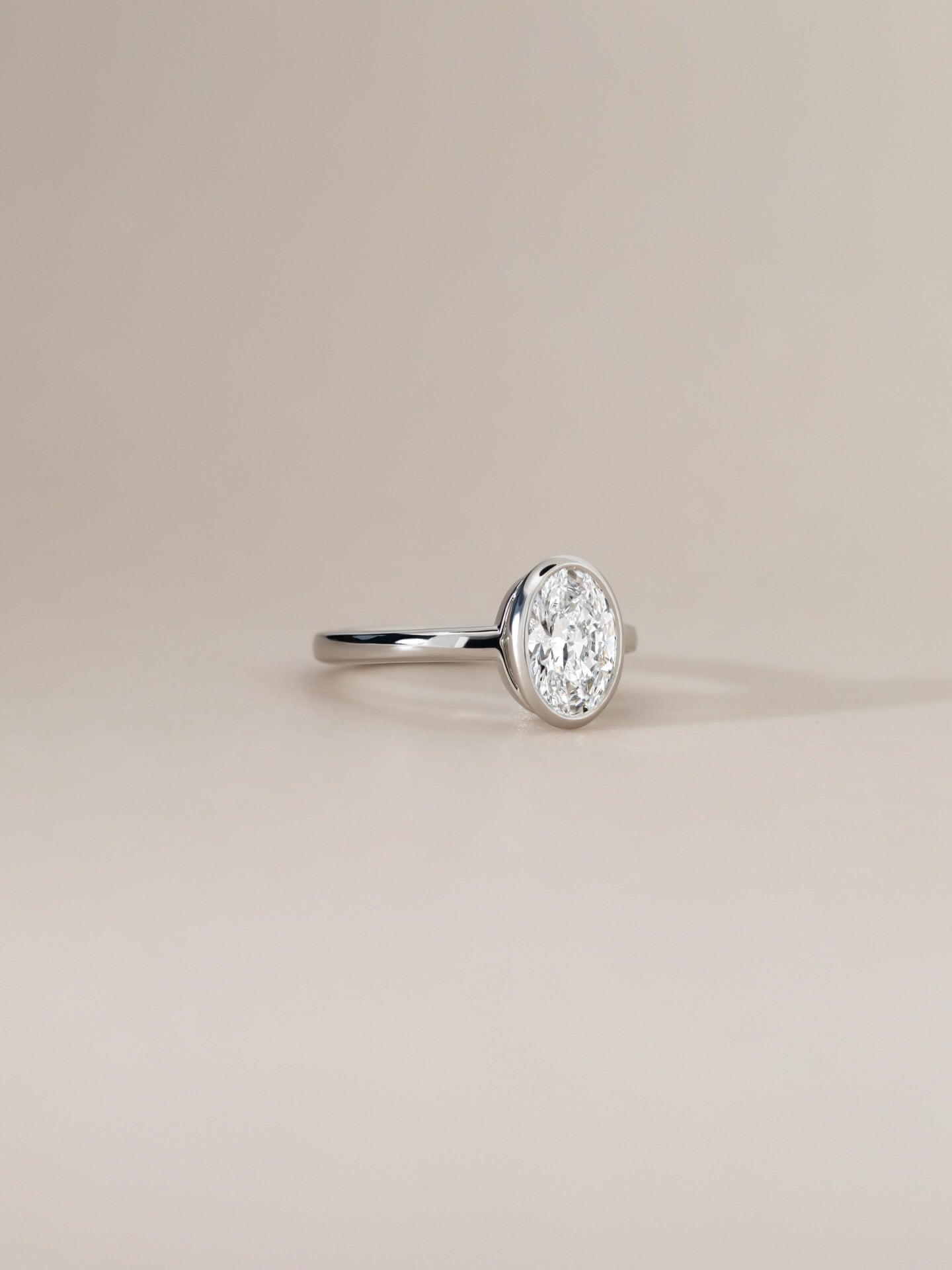 1.5ct Oval Lab Grown Diamond IGI Certified Ethical Engagement Ring 18K Gold