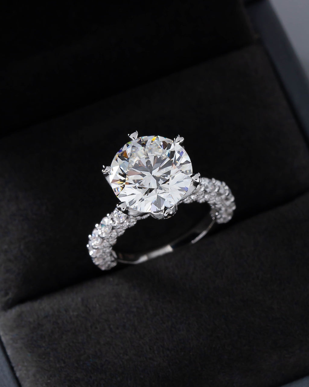 4ct Round Lab Grown Diamond IGI Certified Ethical Engagement Ring 18K Gold