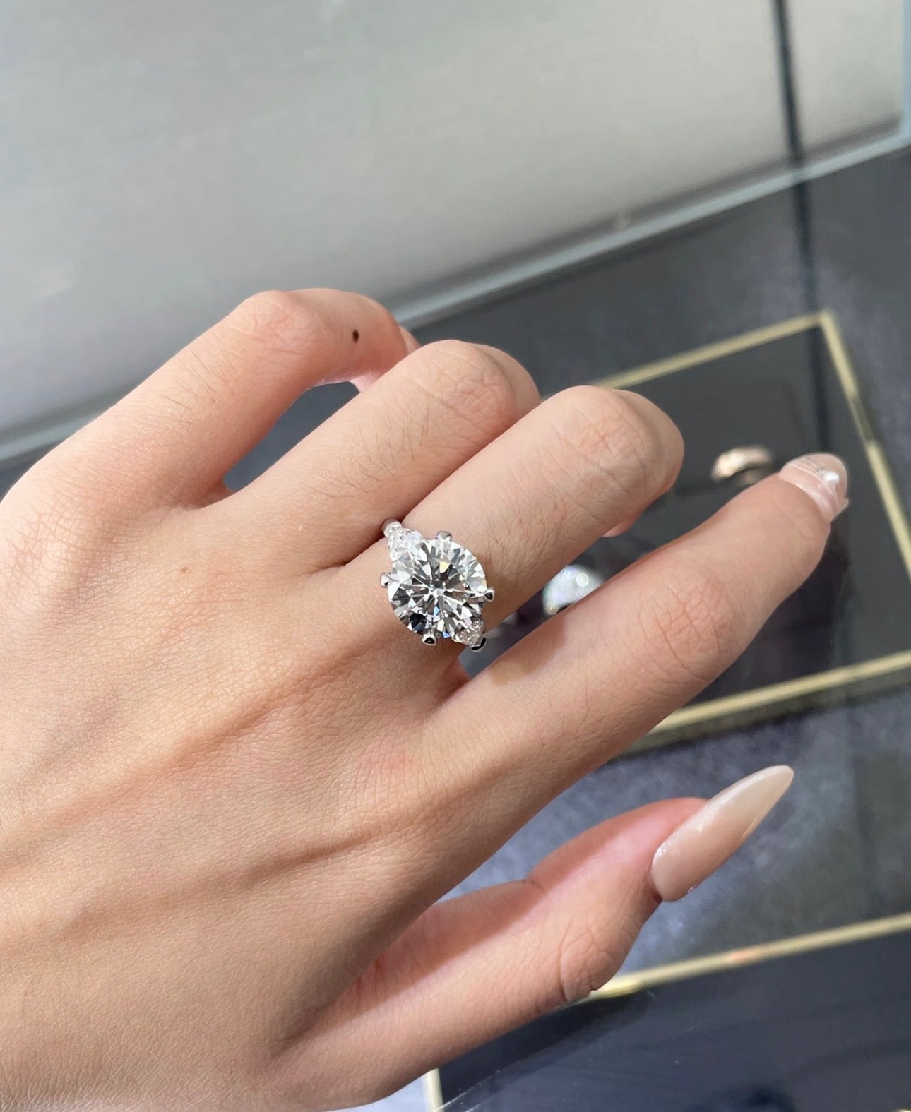 2.9ct Round Lab Grown Diamond Ring with IGI Certificate