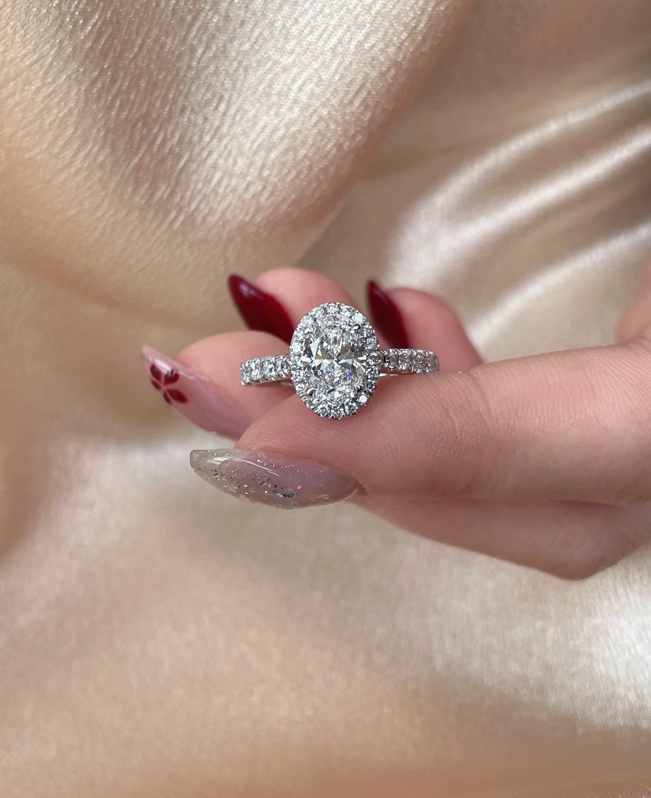 1ct Oval Lab Grown Diamond Halo Ring with IGI Certificate