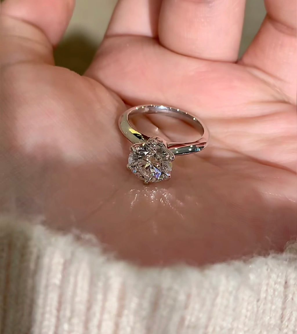1.6ct Round Lab Grown Diamond IGI Certified Ethical Engagement Ring 18K Gold