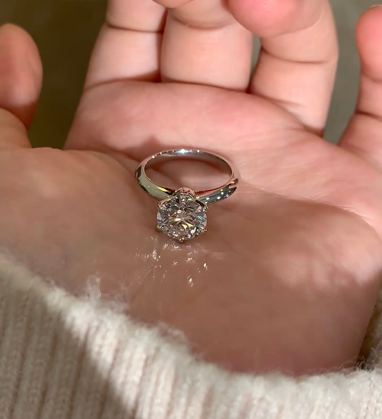 1.6ct Round Lab Grown Diamond IGI Certified Ethical Engagement Ring 18K Gold