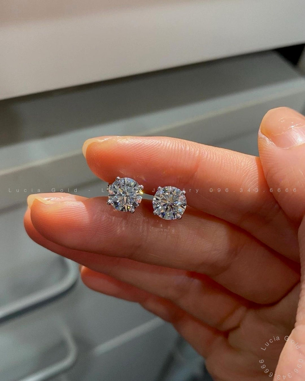 3ct Round Lab Grown Diamond IGI Certified Ethical Stud Earrings