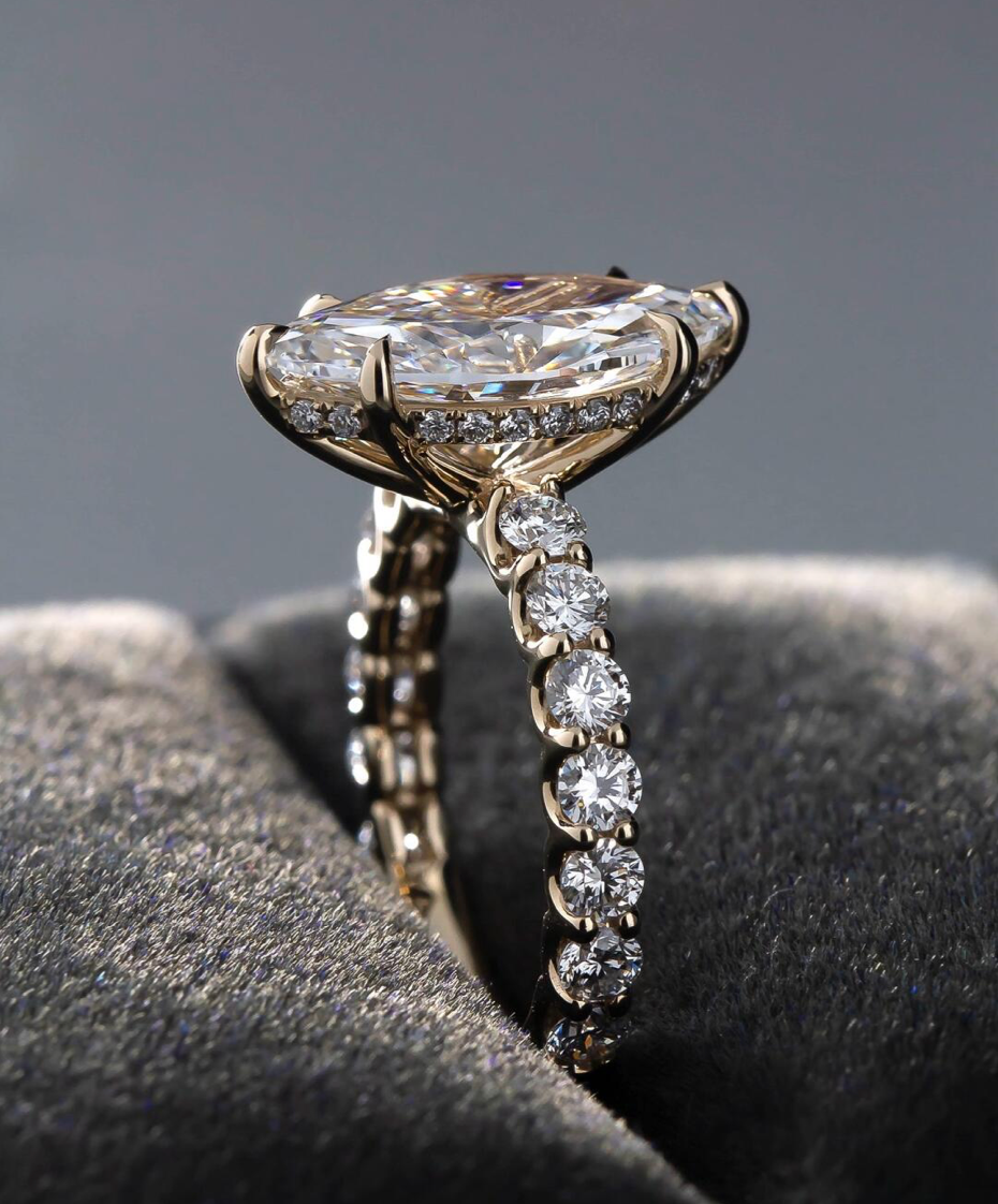 5ct Marquise Lab Grown Diamond IGI Certified Ethical Engagement Ring 18K Gold
